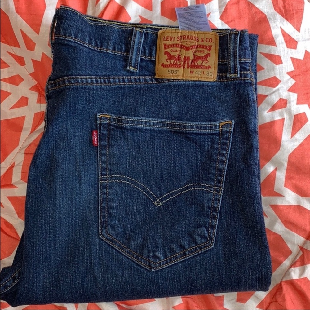 Man Levi jeans size 42×30 Style 505